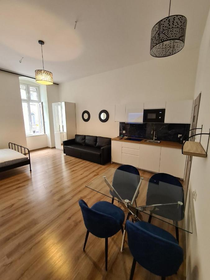 Apartamenty Mikubo Wrocław Buitenkant foto